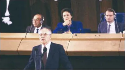 Que défend Gorbatchev dans le discours qu'il prononce devant le Conseil de l'Europe en juillet 1989 ?