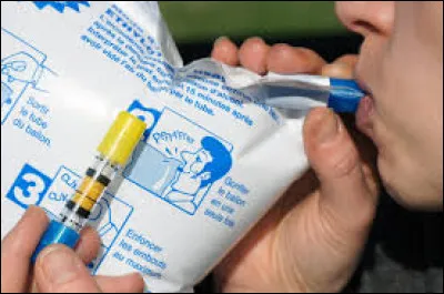 En quelle année l'éthylotest est-il devenu obligatoire à bord de son véhicule ?