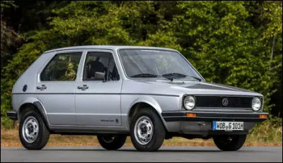 - « Allo, Garage Gaudin ? J'ai le hayon faible, sur la Golf...
- Ben, va falloir passer au club ! »