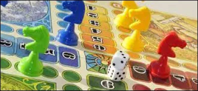 Dans le jeu des petits chevaux, il faut faire un 6 avec le dé pour sortir un cheval de l'écurie.