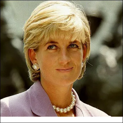 Dans quelle ville française est décédée Lady Diana ?