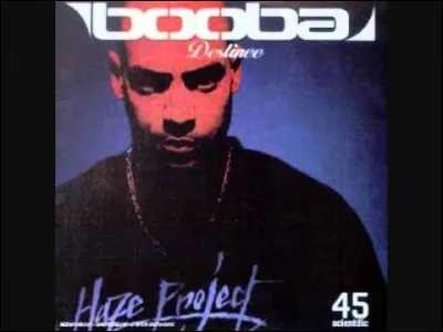 Avec quelle chanteuse signe-t-il en 2002 le morceau "Destinée", son premier à être passé en radio ?