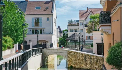 Quel est le nom de cette commune du département des Hauts-de-Seine ?