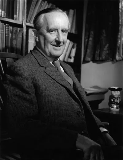 Pourquoi Tolkien quitte-t-il les tranchées en 1916 ?