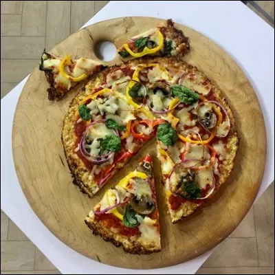 Lequel de ces ingrédients retrouve-t-on dans la Napolitaine ?