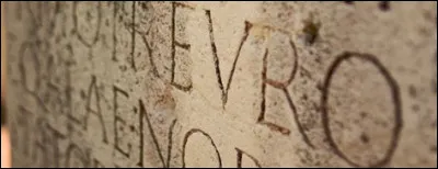 A l'époque classique, combien de semi-voyelles trouvait-on dans l'alphabet latin ?