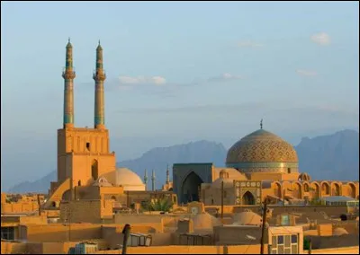 En quelle année la révolution iranienne s'est-elle achevée ?