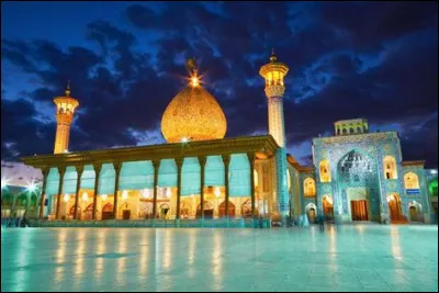 En quelle année le Royaume-Uni et les États-Unis y ont-ils opéré un coup d'État ?