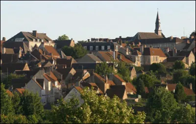 C'est le moins peupl&eacute; des d&eacute;partements du Nord-Ouest, avec 279 000 habitants et une densit&eacute; de 46 habitants/km&sup2; :