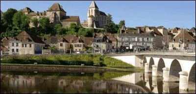 Avec ses 219 000 habitants pour une densit&eacute; de 32 habitants/km&sup2;, c'est le moins peupl&eacute; des d&eacute;partements de la r&eacute;gion Centre-Val-de-Loire :