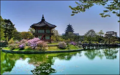 Sur quelle île un soulèvement paysan s'est-il déroulé en 1949 ?