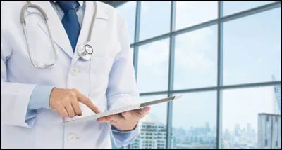 Comment la période d'excitation est-elle appelée pour une personne bipolaire ?