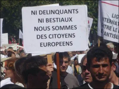 Depuis quel siècle les Roms sont-ils présents en Europe ?