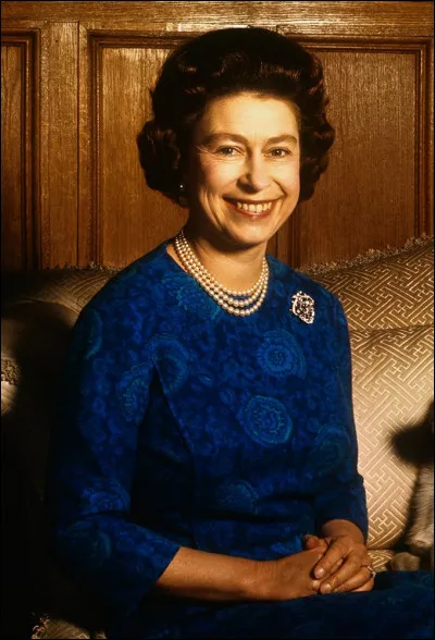 Quel était le surnom de la reine Élisabeth ?