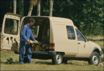 Quel est ce petit utilitaire qui a fait un carton à la vente dès 1984 ?