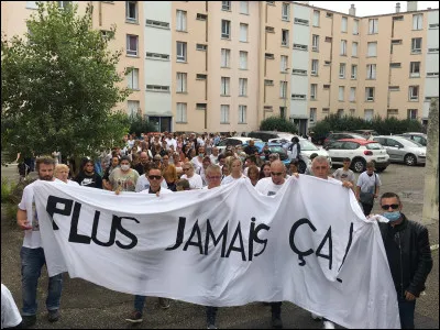 Qui tient le rôle de Maître Folace dans les "Tontons flingueurs" de Georges Lautner ?