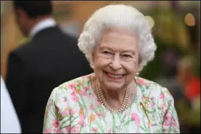 Combien de présidents français la reine a-t-elle connus ?