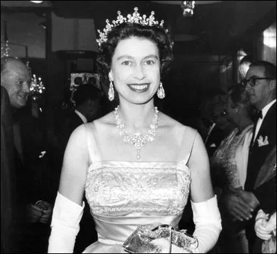 Quel métier a-t-elle exercé pendant la Seconde Guerre mondiale ?