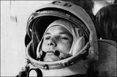 A quel âge Gagarine est-il décédé ?