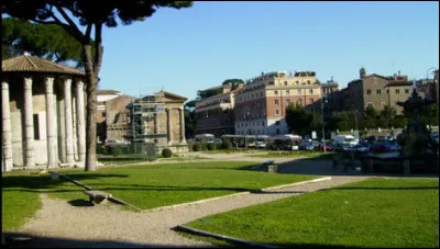 À Rome, le premier combat a lieu en -264, précisément : 3 paires d'esclaves s'affrontent lors des funérailles d'un patricien, sur le "Forum Boarium" : expliquez ce dernier terme !