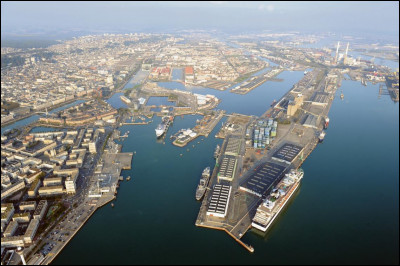 Pour commencer ce quiz : 
Quel est le plus grand port de Normandie, et par ailleurs l'un des plus importants d'Europe ?