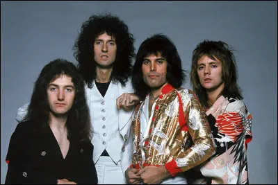 Quel est ce groupe de rock britannique originaire de Londres fond&eacute; en 1970 par le chanteur-pianiste Freddie Mercury mort en 1991 &agrave; 45 ans ?