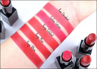 Quelle est la couleur de ces rouges à lèvres ?