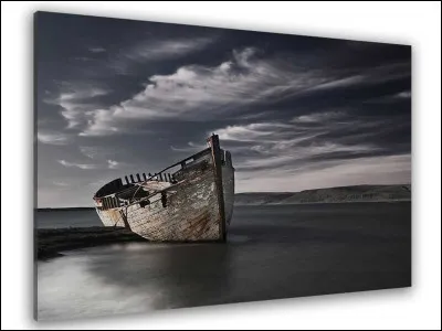 "Radouber" consiste à remettre en état quelle partie d'un bateau ?