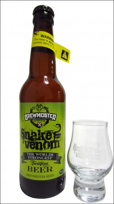 La bière ambrée écossaise Snake Venom est la plus forte du monde avec 67,5 % d'alcool.