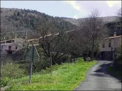 Nous terminons notre balade en Occitanie à Vira. Petit village de 26 habitants, dans l'arrondissement de Prades, il se situe dans le département ...