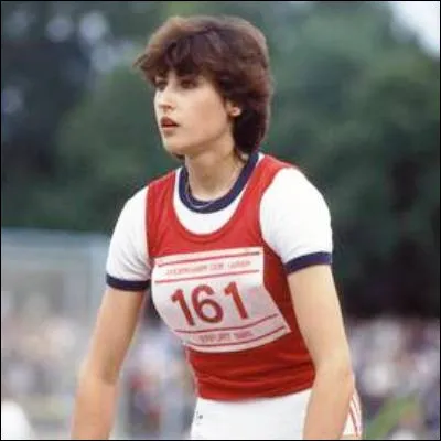 Dans quelle discipline d�athl&eacute;tisme la Sovi&eacute;tique Galina Chistyakova d&eacute;tient-elle le record depuis 1988 ?