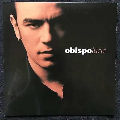 Dans ce texte figure le titre d'une seule chanson : "Que c'est déjà la fin mais". Qui chante la chanson présente dans ce texte ?