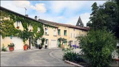 Nous terminons notre balade en Occitanie, à Souilhe. Commune de l'aire d'attraction Chaurienne, elle se situe dans le département ...