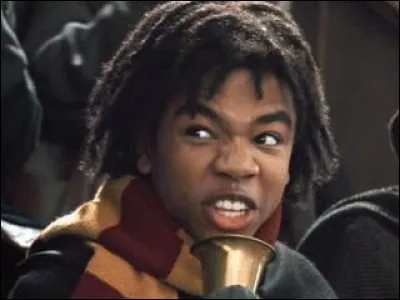 Est le meilleur ami de Lee Jordan :