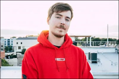 Combien gagne MrBeast ?