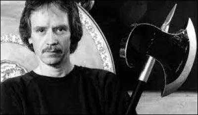 Est issu de l'imagination de John Carpenter :