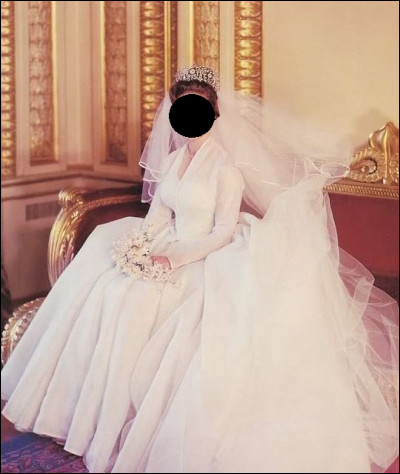 À qui appartient cette robe de mariée ?