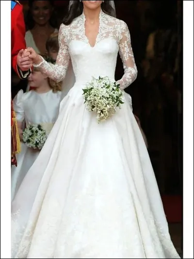 À quel membre de la famille royale appartient cette robe ?