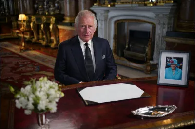 A rencontré le roi Charles III :