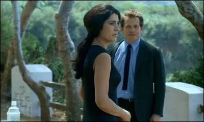 Dans quel film de Costa-Gavras est-elle Hélène, l'épouse du député ?