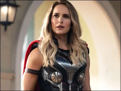 Qui accueille Jane Foster aux portes du Valhalla ?