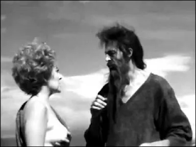 Dans "Simon du désert", film sorti en 1965, le diable apparaissant sous diverses formes vient tenter Simon qui vit en ermite : quel cinéaste est le réalisateur du film ?