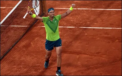 Sport : Rafael Nadal détient le record de victoires en simple à Roland Garros. Combien de fois l'a-t-il remporté ?