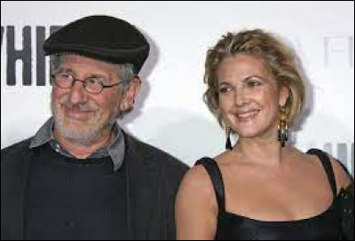 Quel film rassemble Steven Spielberg & Drew Barrymore ?