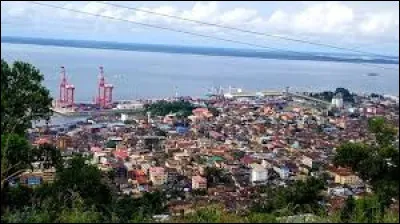 De quel pays "Freetown" est la capitale ?