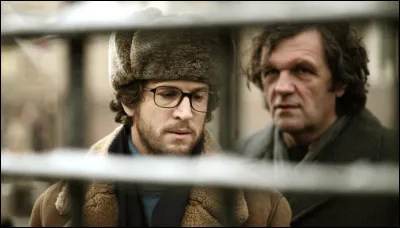 Quel est ce film qui se déroule à Moscou, au début des années 1980, et dans lequel Sergueï Grigoriev, colonel du KGB prend contact avec un jeune ingénieur français en poste à Moscou ?