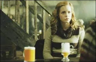 Cinéma : Comment s'appelle la boisson préférée de Harry Potter et ses amis ?