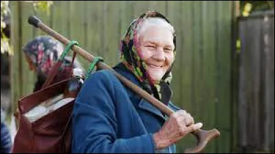 Vocabulaire : Comment appelle-t-on les grands-mère russes ?