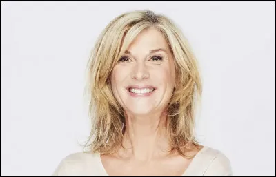 Qui est cette actrice qui joue le rôle de la mère dans le film ''Embrasse-moi !'' ?