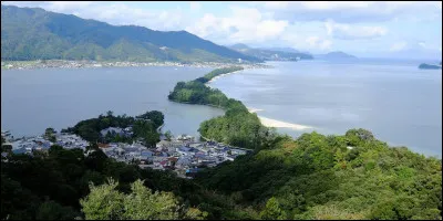 Géographie : Quelle est la plus grande île du Japon ?